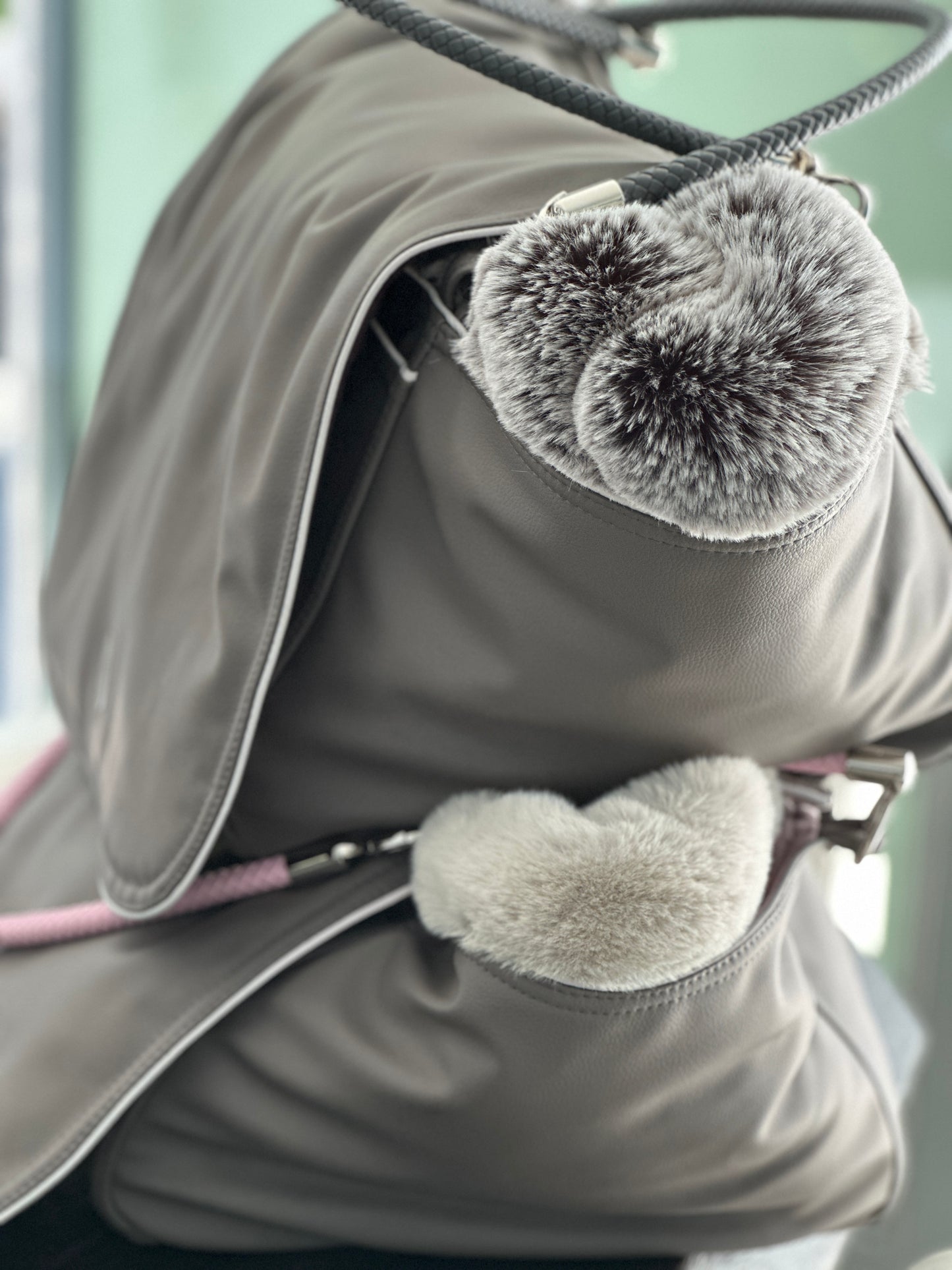 Weekender — Dark Taupe / Dusty Rose