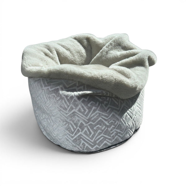 Hundebett Hideaway Cave Ornament
