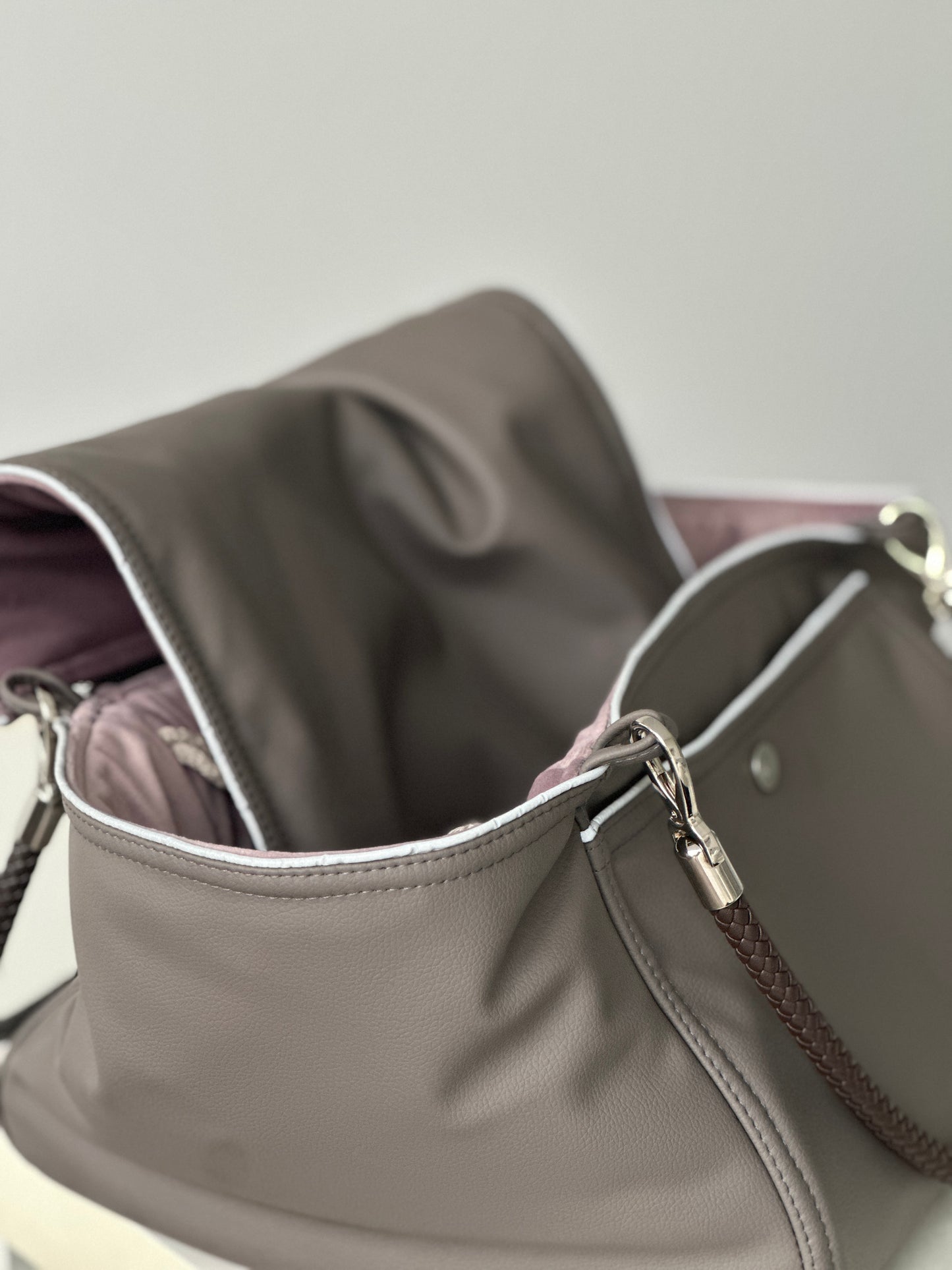 Weekender Solo [[ Dark Taupe - Dusty Rose ]]