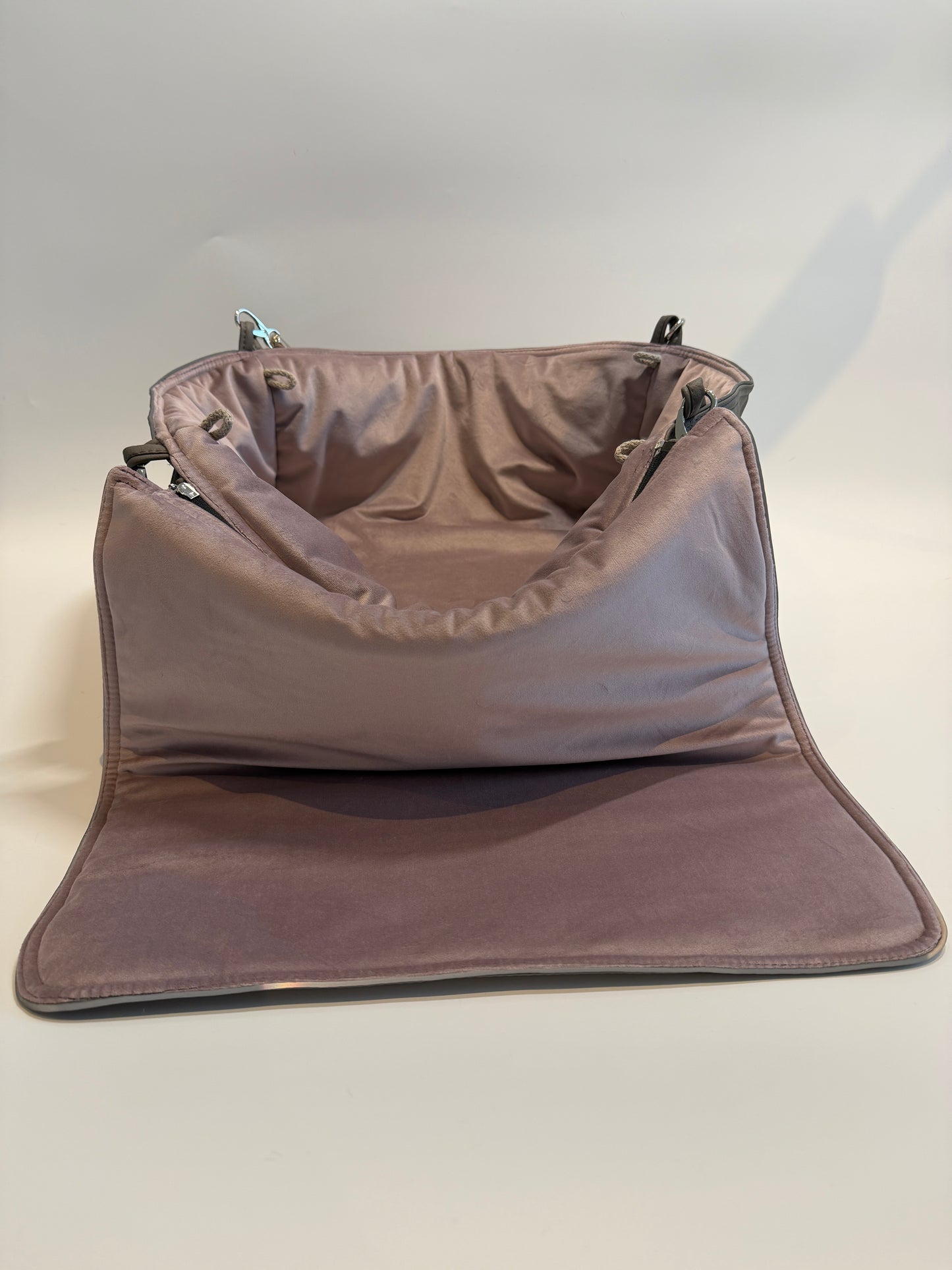 Weekender — Dark Taupe / Dusty Rose