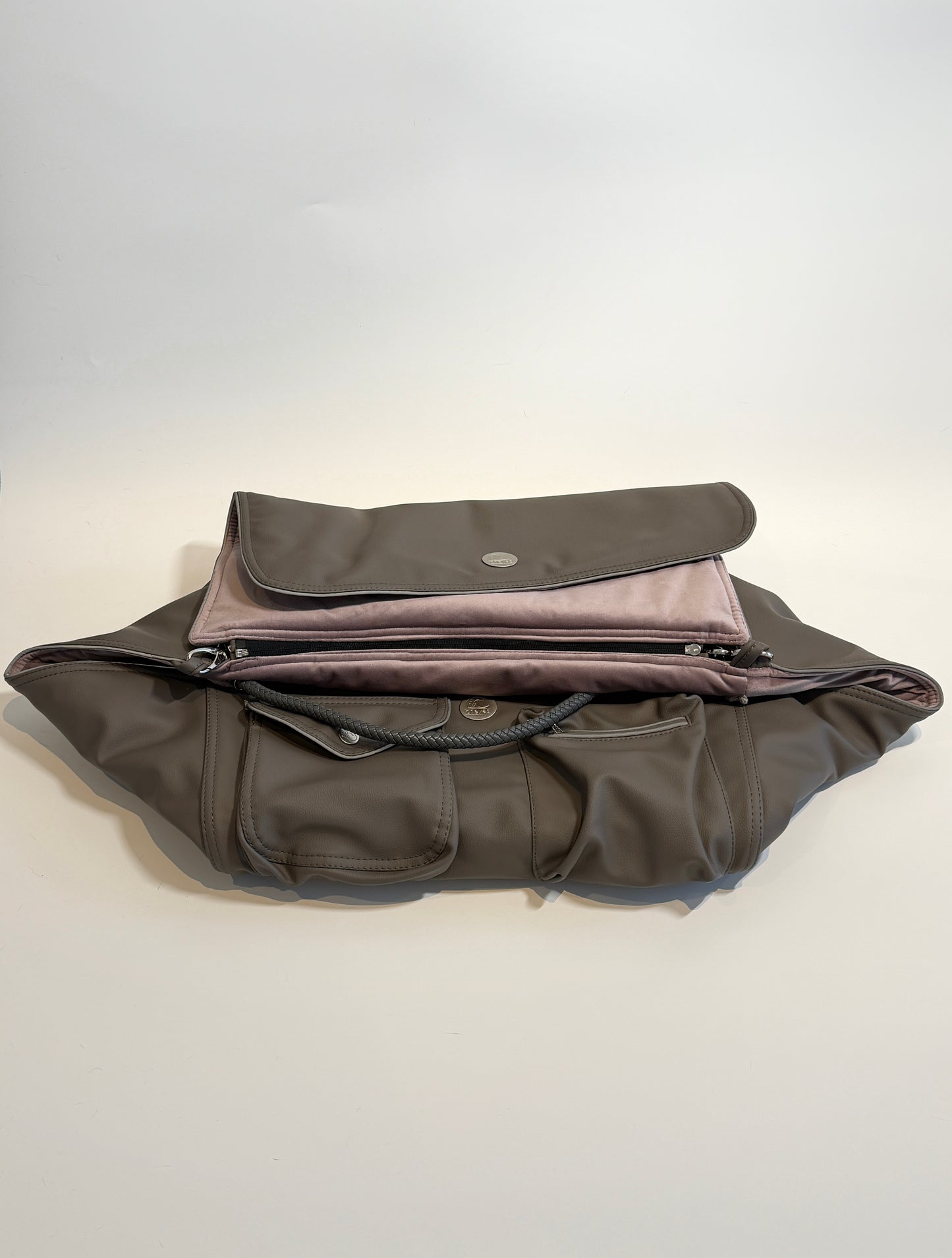 Weekender — Dark Taupe / Dusty Rose