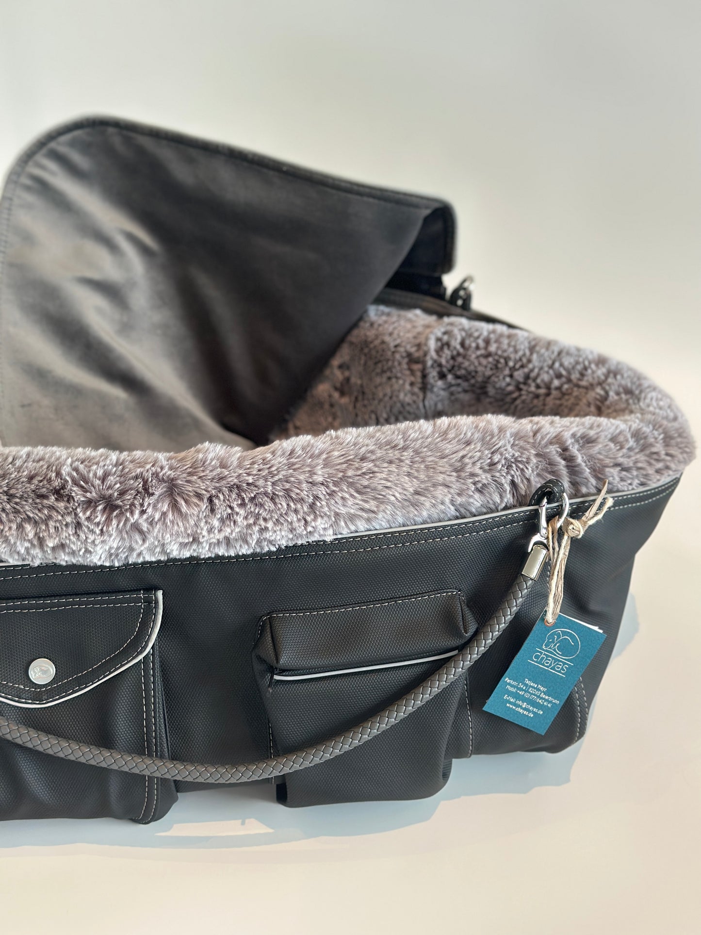 Weekender 4Seasons, schwarz mit Kontrastnähten, M